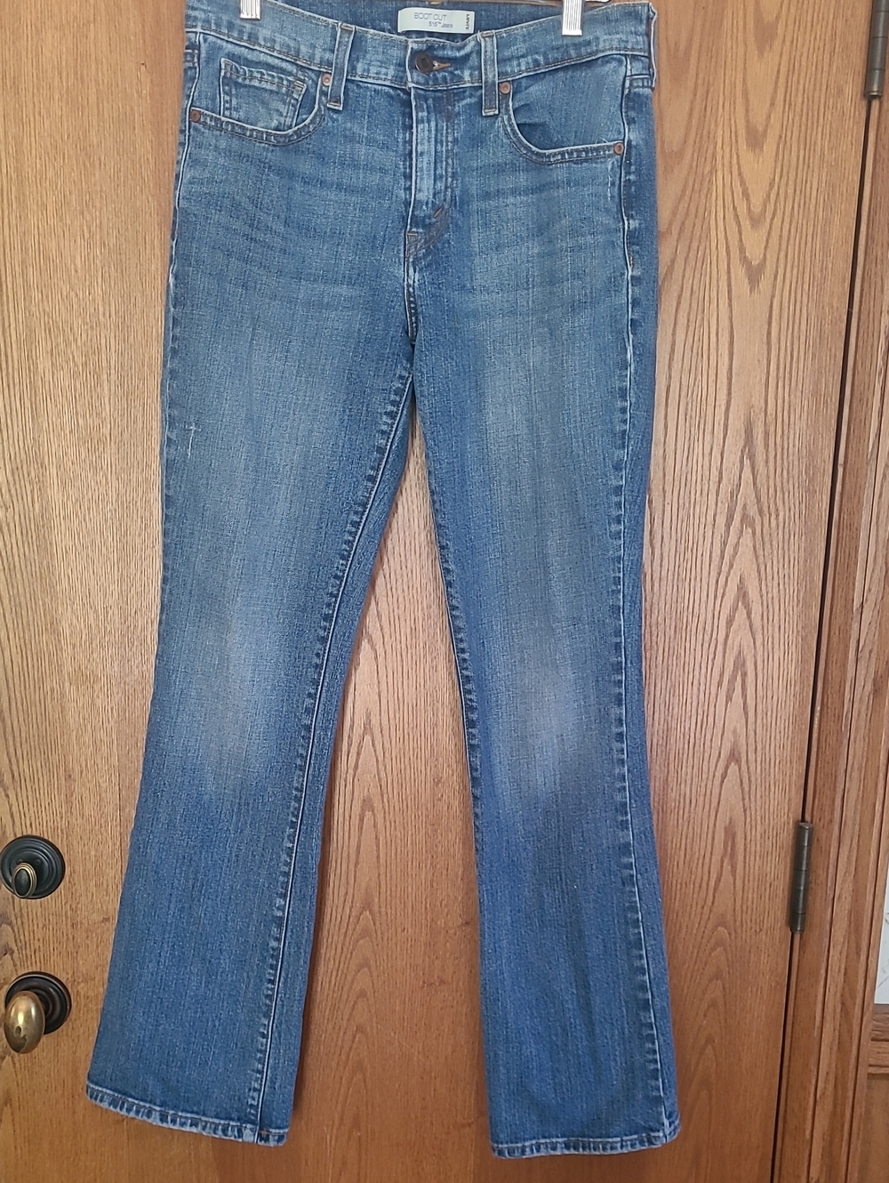 Levi's Women's Bootcut Jeans in Medium Blue Denim